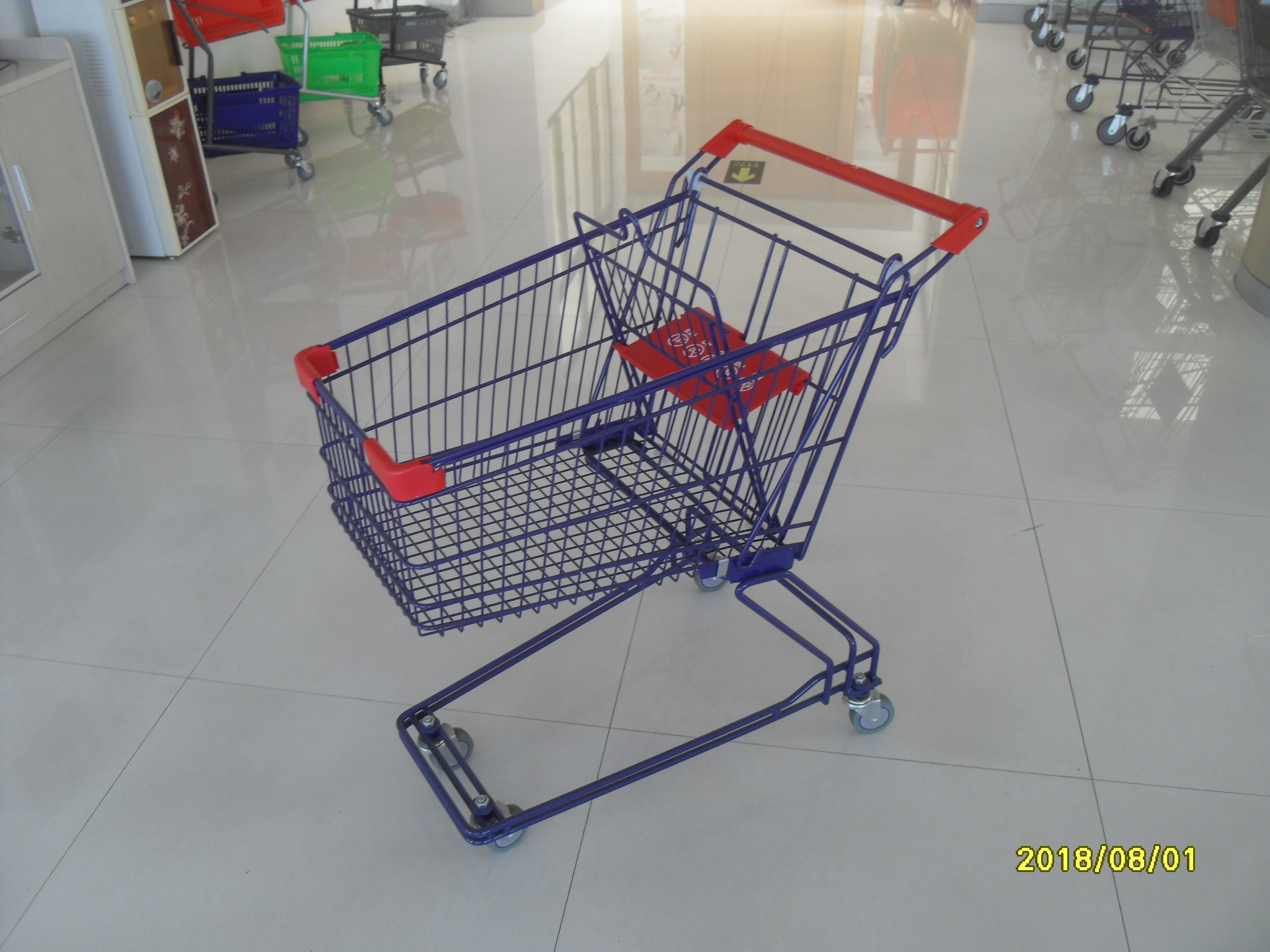 Safety Plastic 75L Retail Wire Shopping Cart  With Easy Pushing Handle